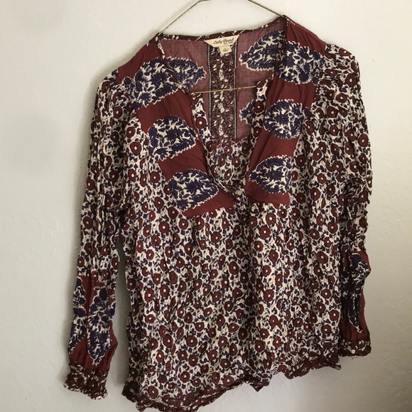 Lucky brand deep V shirt. Boho style. - Picture 1 of 4